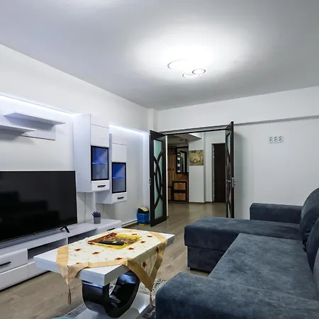 Azur Retreat - Unirii Boulevard Views 布加勒斯特