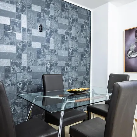 Azur Retreat - Unirii Boulevard Views 公寓