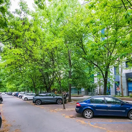 Azur Retreat - Unirii Boulevard Views 布加勒斯特