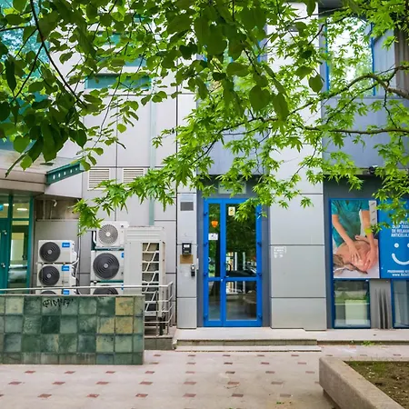 Azur Retreat - Unirii Boulevard Views * 布加勒斯特